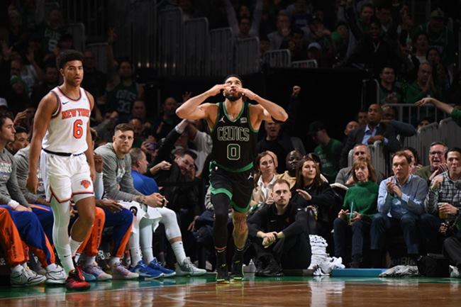 Celtics vence Knicks com show de Jayson Tatum